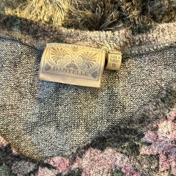 1xl quarter length - Picture 2 of 2